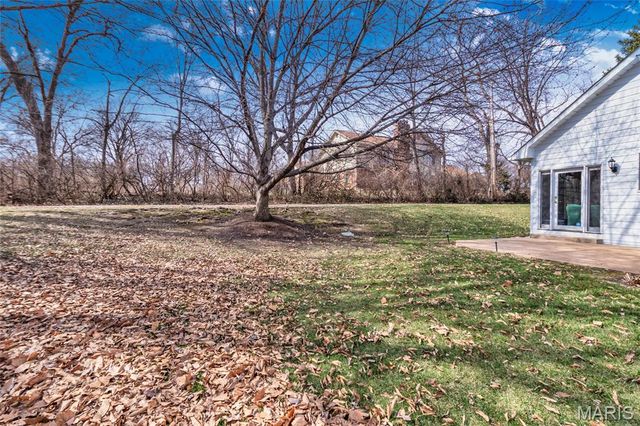 7917 Grantwood Cove Lane, Crestwood, MO 63123