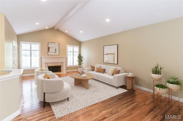 7917 Grantwood Cove Lane, Crestwood, MO 63123