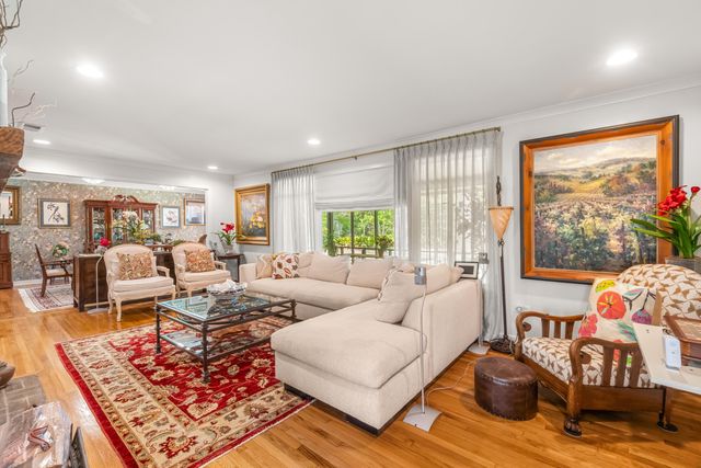 320 S 22nd Ave., Hattiesburg, MS 39401