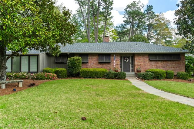 320 S 22nd Ave., Hattiesburg, MS 39401