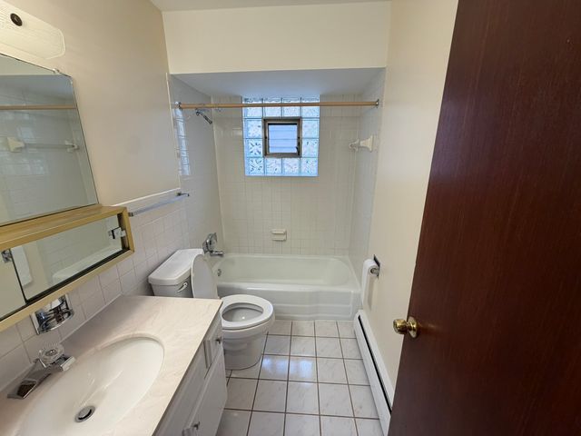 14 N Martha Street 5, Lombard, IL 60148