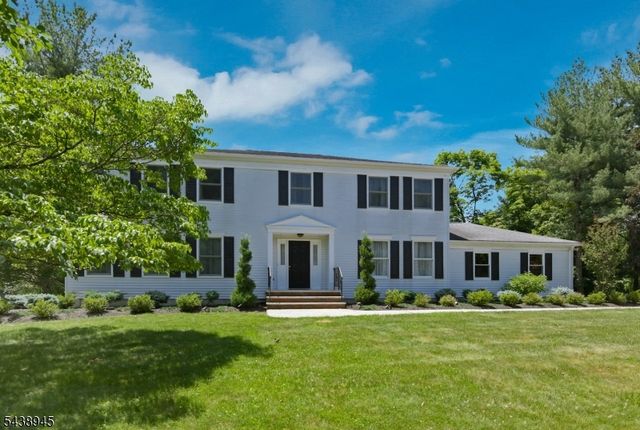 6 Dana Ct, South Brunswick Twp., NJ 08540