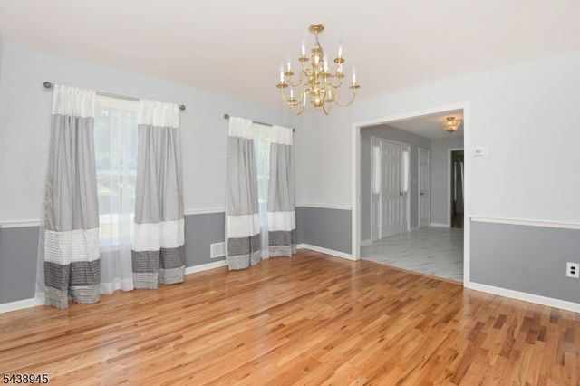 6 Dana Ct, South Brunswick Twp., NJ 08540