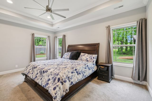 657 Josef Cir, Columbia, TN 38401