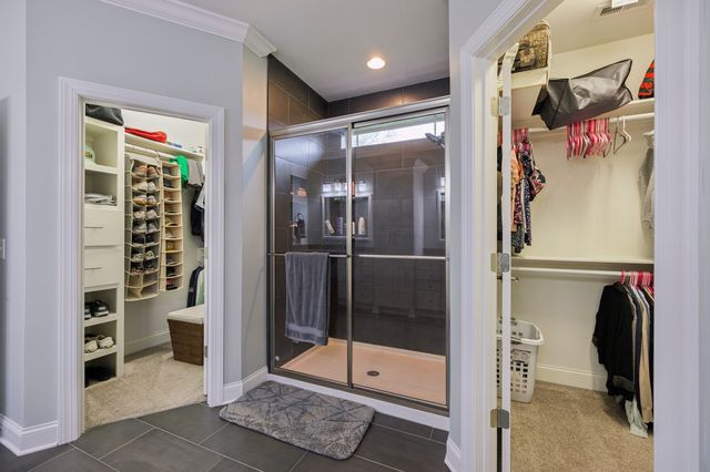 657 Josef Cir, Columbia, TN 38401