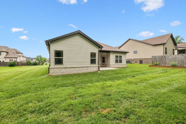 657 Josef Cir, Columbia, TN 38401