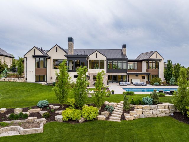 2828 Deer Hill Road, Medina, MN 55356
