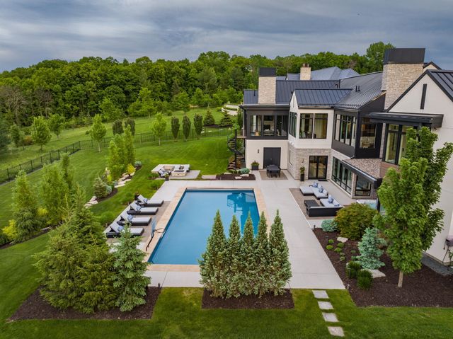 2828 Deer Hill Road, Medina, MN 55356