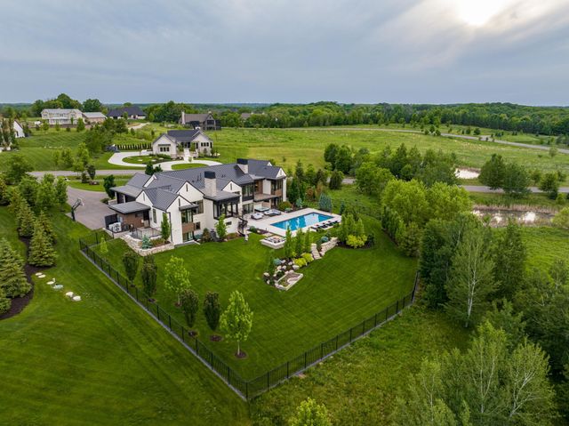 2828 Deer Hill Road, Medina, MN 55356