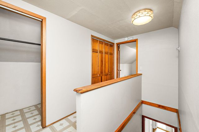 319 Annapolis Street E, West Saint Paul, MN 55118