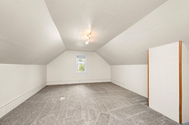 319 Annapolis Street E, West Saint Paul, MN 55118
