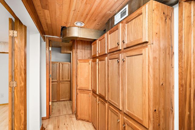 319 Annapolis Street E, West Saint Paul, MN 55118