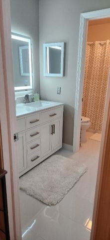 10195 Greentrail Drive, Boynton Beach, FL 33436