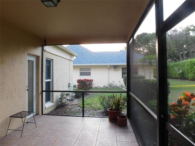 10195 Greentrail Drive, Boynton Beach, FL 33436