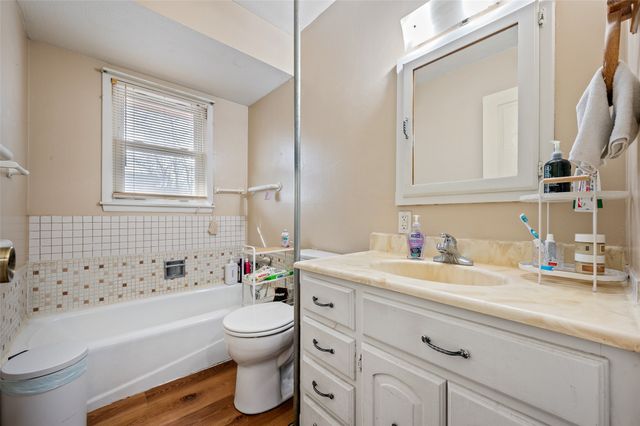 3508 SW 8th Street, Des Moines, IA 50315
