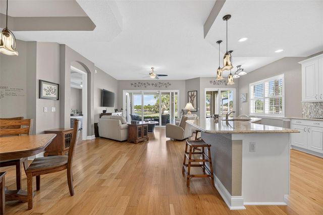 1351 EMERALD DUNES DRIVE 1351, Sun City Center, FL 33573