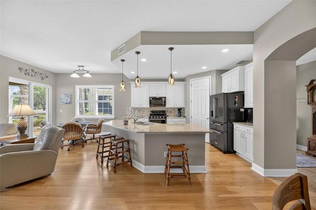 1351 EMERALD DUNES DRIVE 1351, Sun City Center, FL 33573