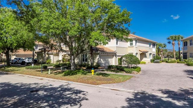 1351 EMERALD DUNES DRIVE 1351, Sun City Center, FL 33573