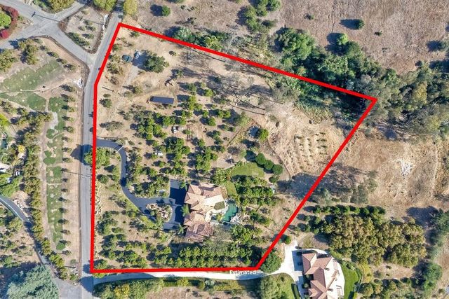 3993 Peony Dr., Fallbrook, CA 92028