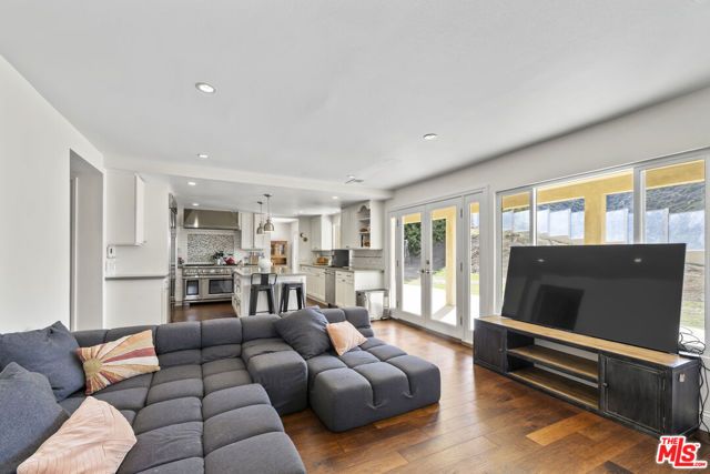 3804 Vista Linda Drive, Encino (los Angeles), CA 91316