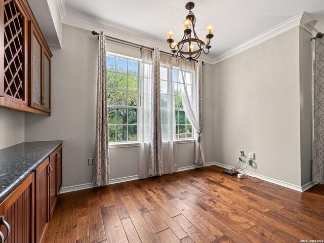 8730 Iliad, Universal City, TX 78148