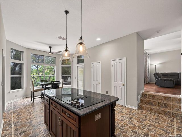 8730 Iliad, Universal City, TX 78148