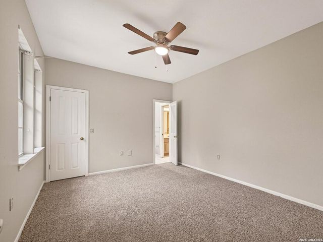 8730 Iliad, Universal City, TX 78148