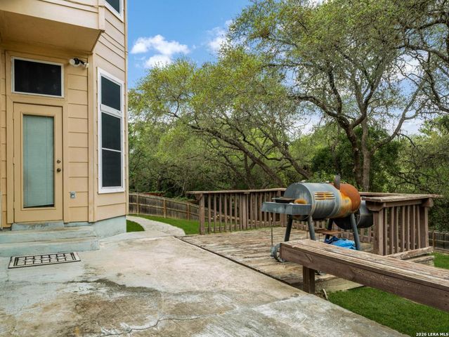 8730 Iliad, Universal City, TX 78148