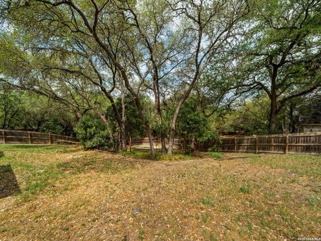 8730 Iliad, Universal City, TX 78148