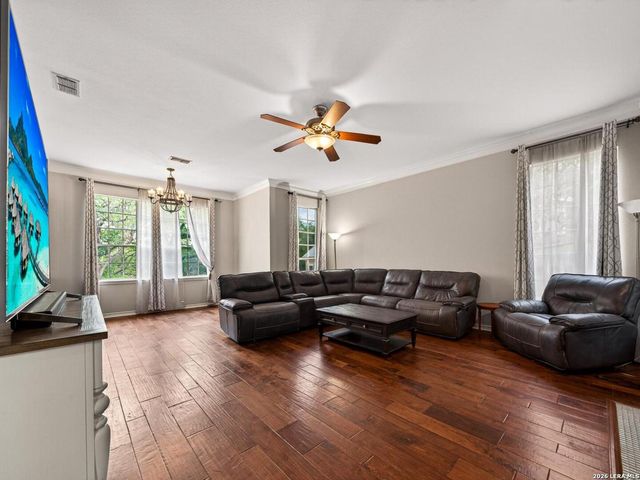 8730 Iliad, Universal City, TX 78148