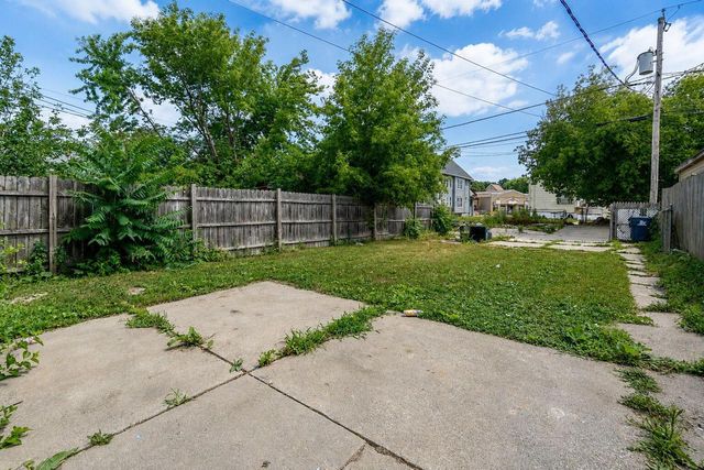 3358 N 25th STREET, Milwaukee, WI 53206