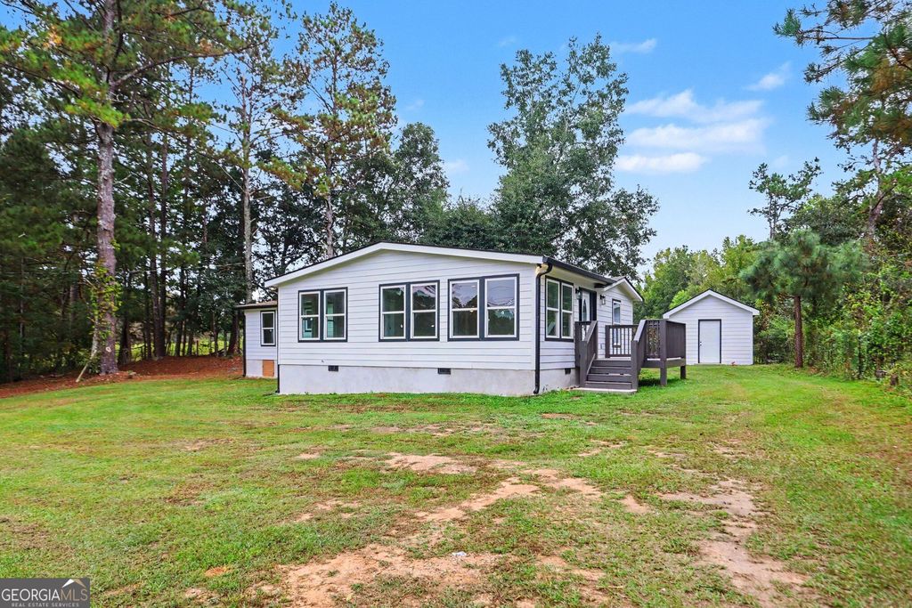 219 Lake Circle, Newnan, GA 30263 — exterior