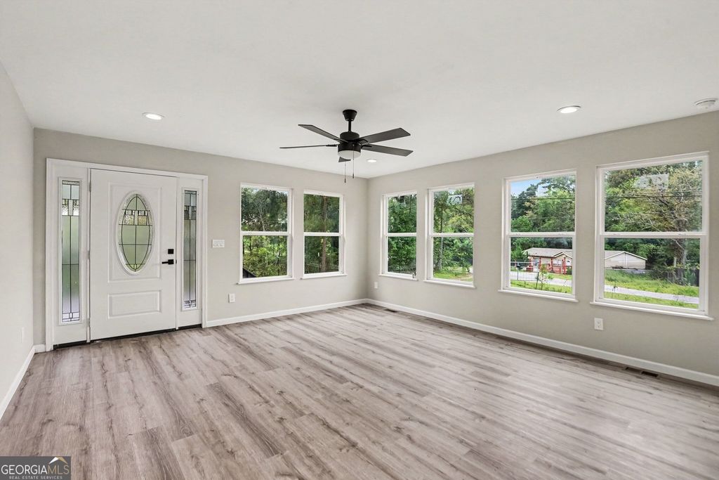 219 Lake Circle, Newnan, GA 30263 — photo 2