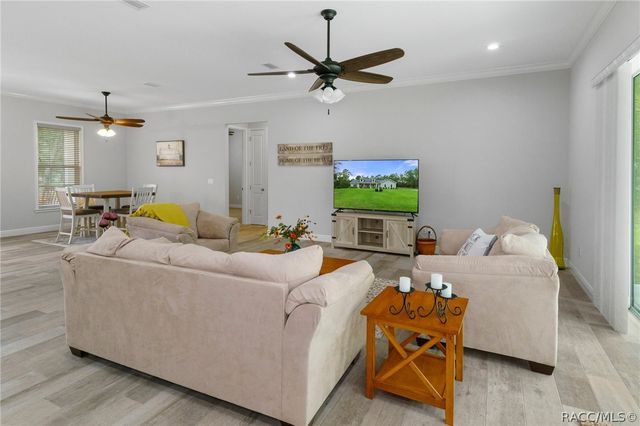 4464 N Elkcam Boulevard, Beverly Hills, FL 34465