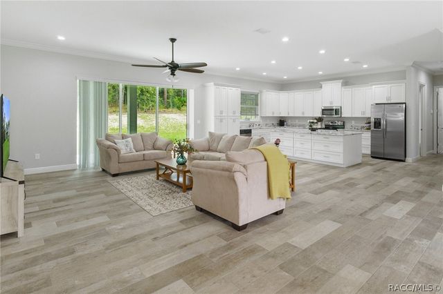 4464 N Elkcam Boulevard, Beverly Hills, FL 34465