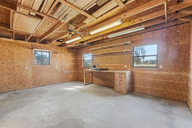 5610 County Road 823, West Columbia, TX 77486