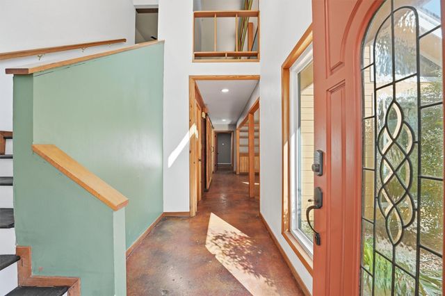 5610 County Road 823, West Columbia, TX 77486