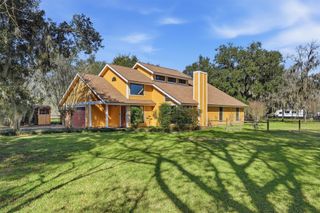 5610 County Road 823, West Columbia, TX 77486