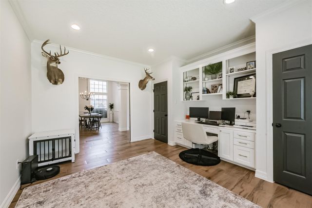 321 Pine Creek Drive, Friendswood, TX 77546