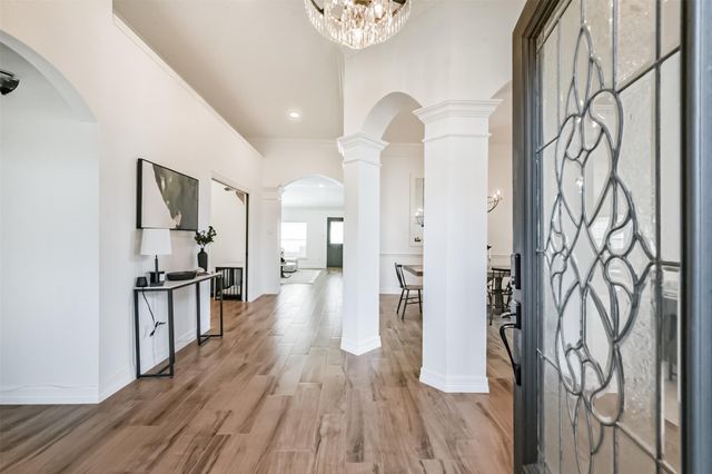 321 Pine Creek Drive, Friendswood, TX 77546