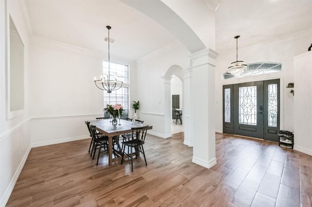 321 Pine Creek Drive, Friendswood, TX 77546