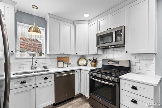 2031 Bellevue Avenue, Maplewood, MO 63143