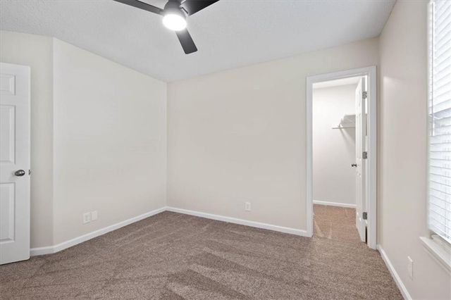 200 NW JACKIE Avenue, Grain Valley, MO 64014