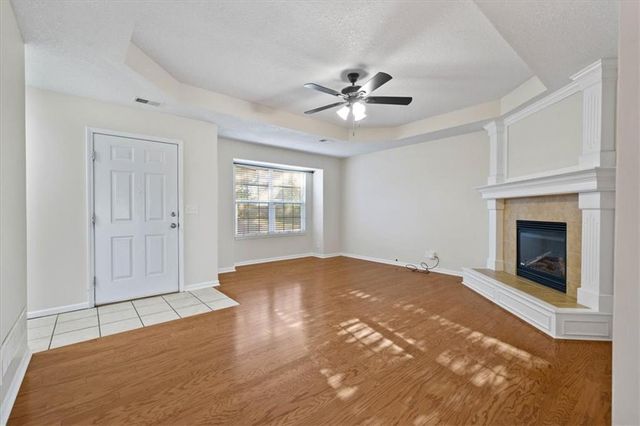 200 NW JACKIE Avenue, Grain Valley, MO 64014
