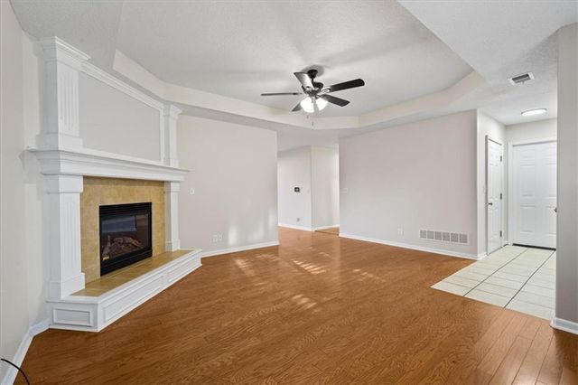 200 NW JACKIE Avenue, Grain Valley, MO 64014