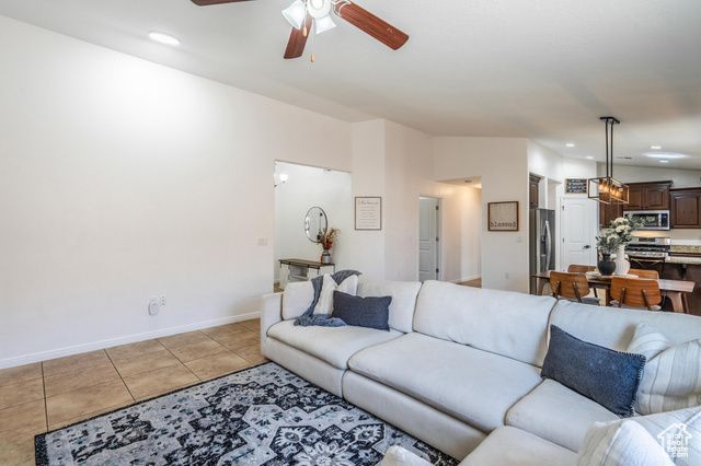 1024 PAINTED CLOUD PL, Washington, UT 84780