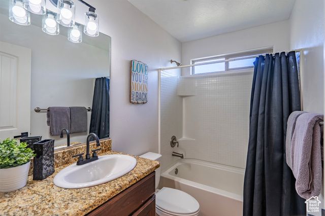 1024 PAINTED CLOUD PL, Washington, UT 84780