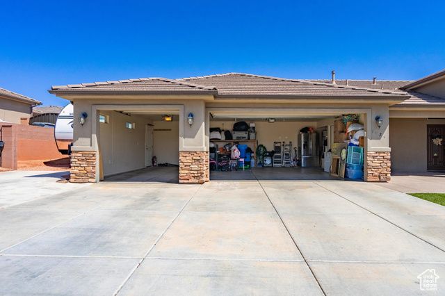 1024 PAINTED CLOUD PL, Washington, UT 84780