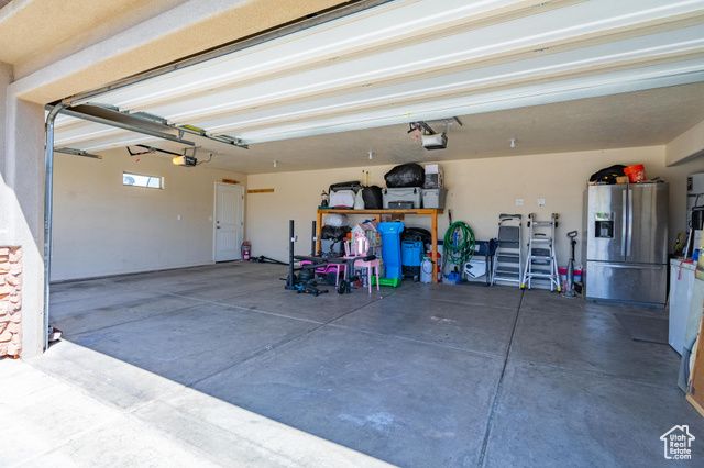 1024 PAINTED CLOUD PL, Washington, UT 84780