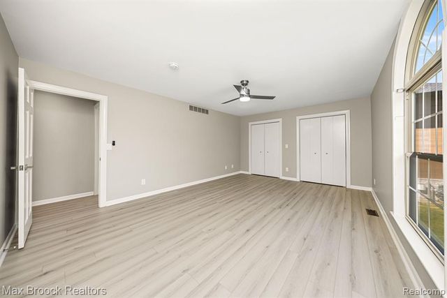6096 Darramoor Road, Bloomfield Hills, MI 48301